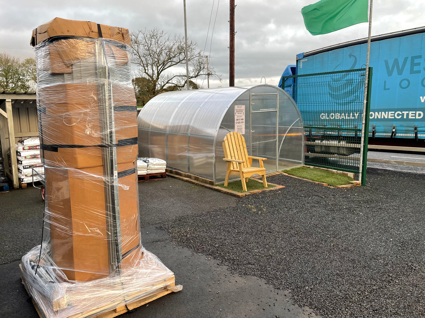 Grotek Polycarbonate Greenhouse - Size 1 - Four Meter